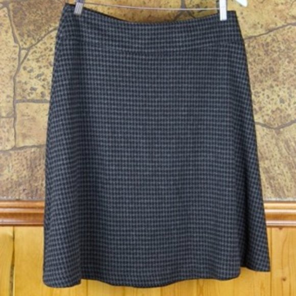 Jessica Black and Grey skirt - Picture 2 of 3